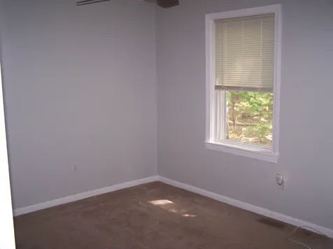 8l Topaz Circle Derry NH 03038