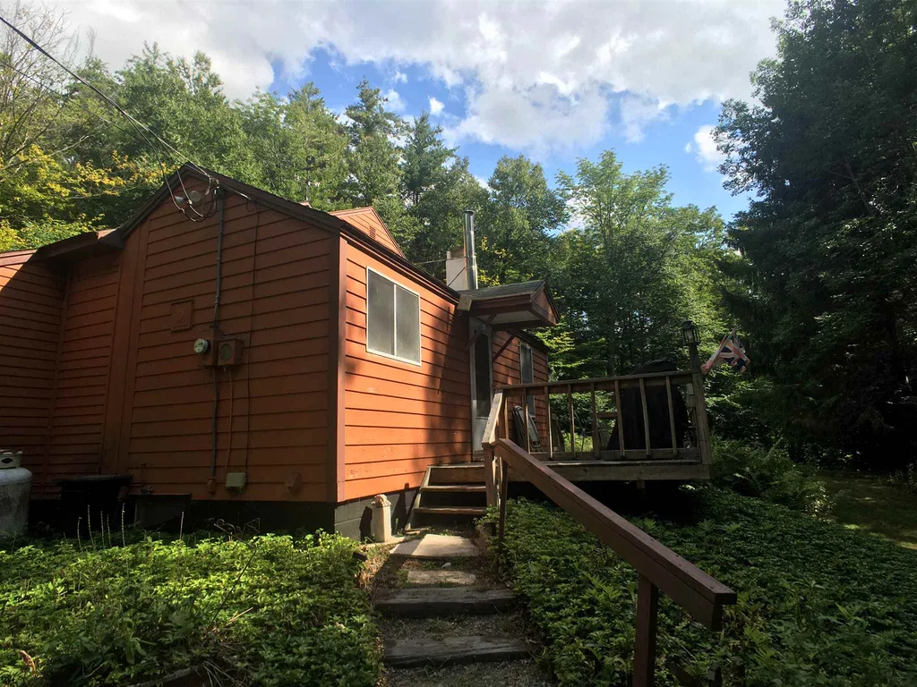 238 Sophies Way Sandgate VT 05250