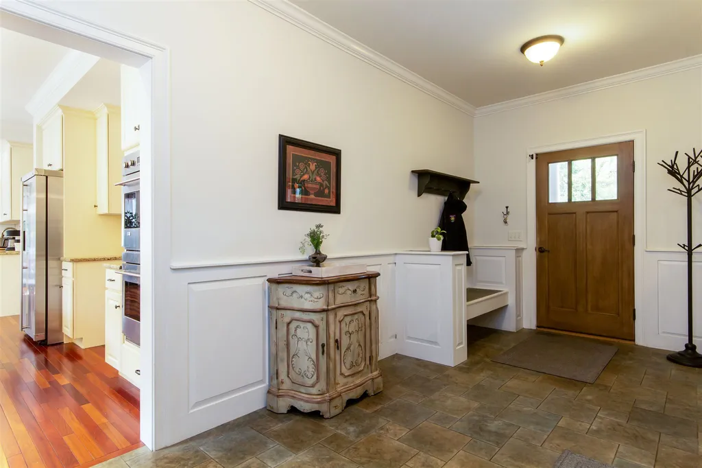 206 Wall Street Colchester VT 05446