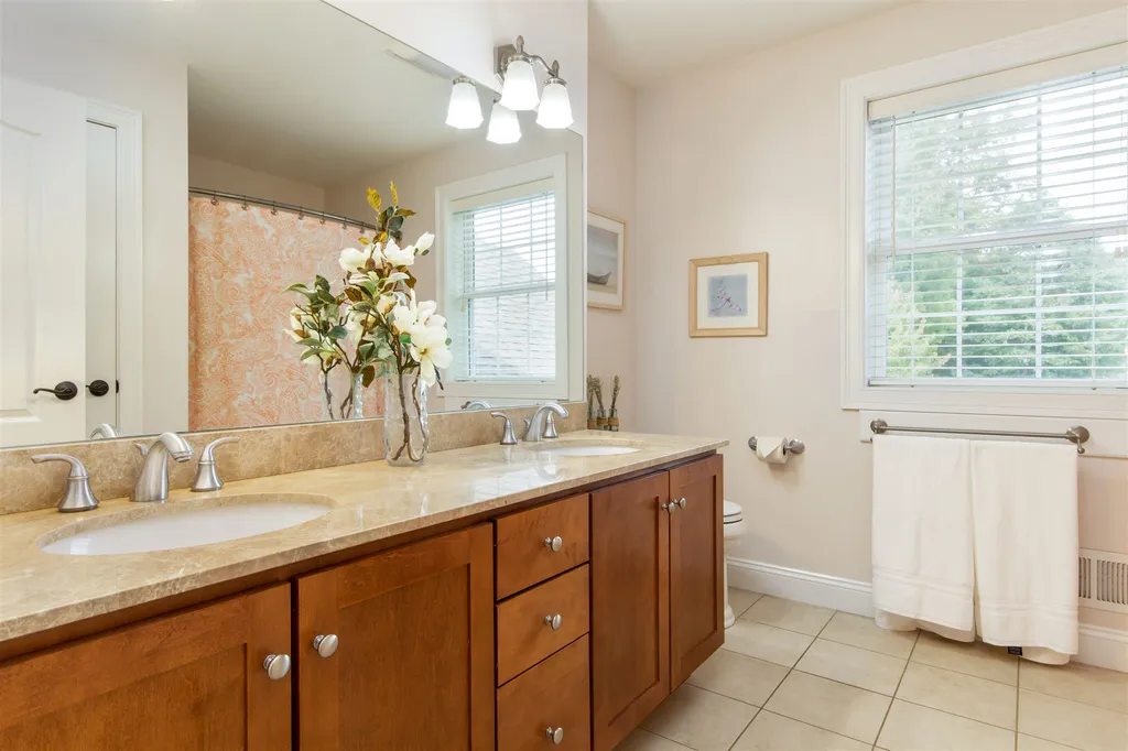 206 Wall Street Colchester VT 05446