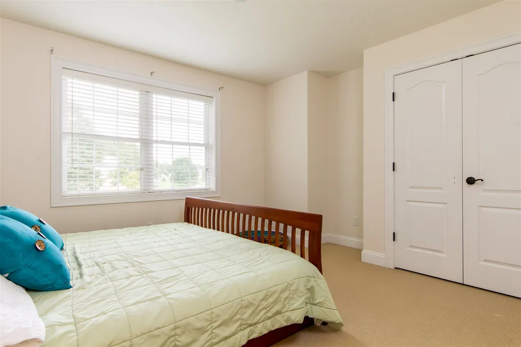 206 Wall Street Colchester VT 05446
