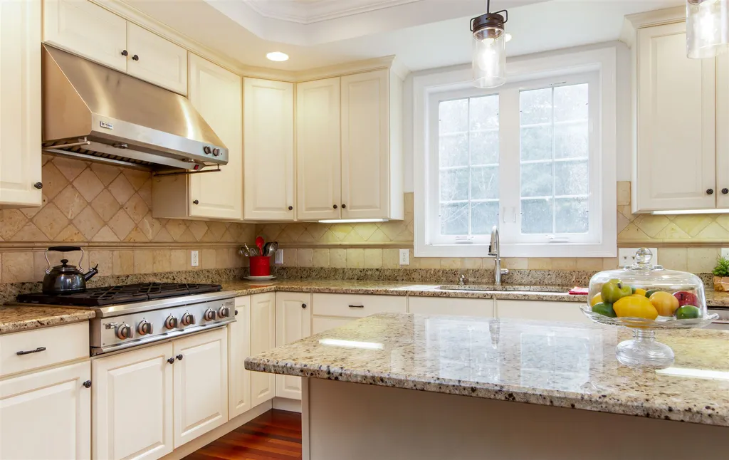 206 Wall Street Colchester VT 05446
