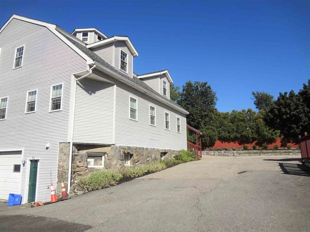 525 Maplewood Avenue Portsmouth NH 03801