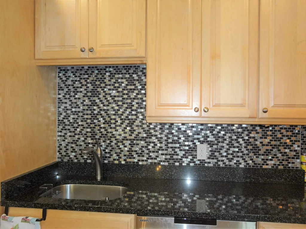 525 Maplewood Avenue Portsmouth NH 03801
