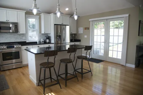 84 Cedar Street Amesbury MA 01913