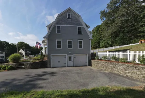 84 Cedar Street Amesbury MA 01913