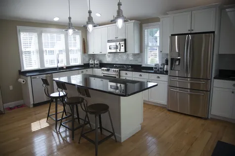 84 Cedar Street Amesbury MA 01913