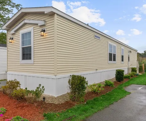 41 Brookwood Drive Salem NH 03079