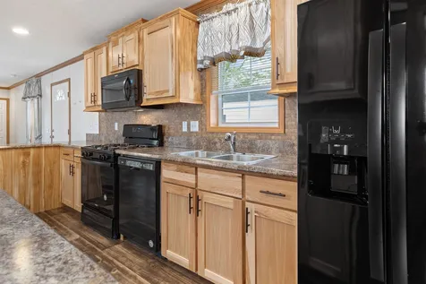 41 Brookwood Drive Salem NH 03079