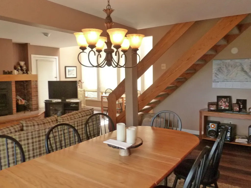 476 South Village Boulevard Warren VT 05674