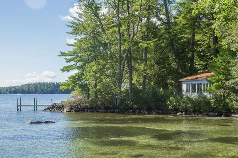 54 Pine Island Meredith NH 03253