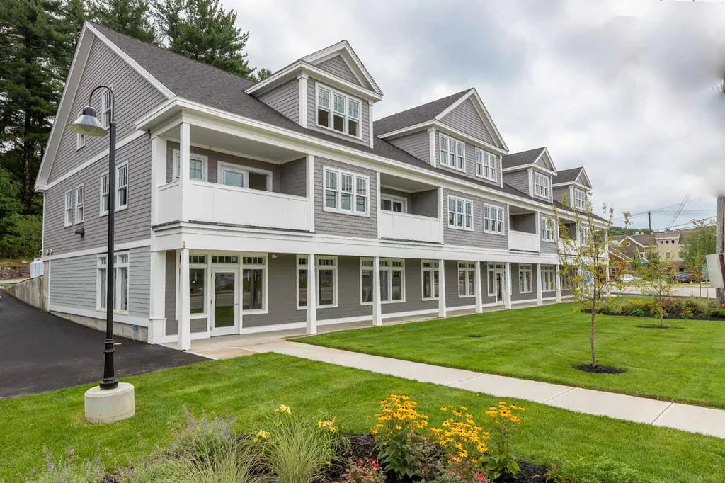 42 State Road Kittery ME 03904