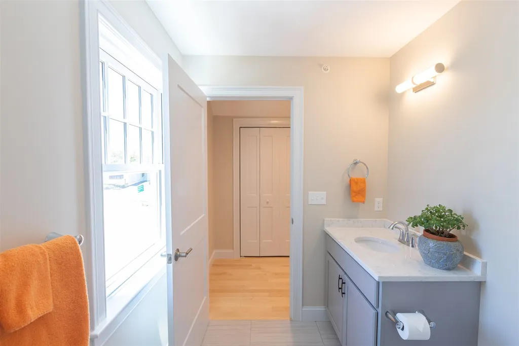 42 State Road Kittery ME 03904