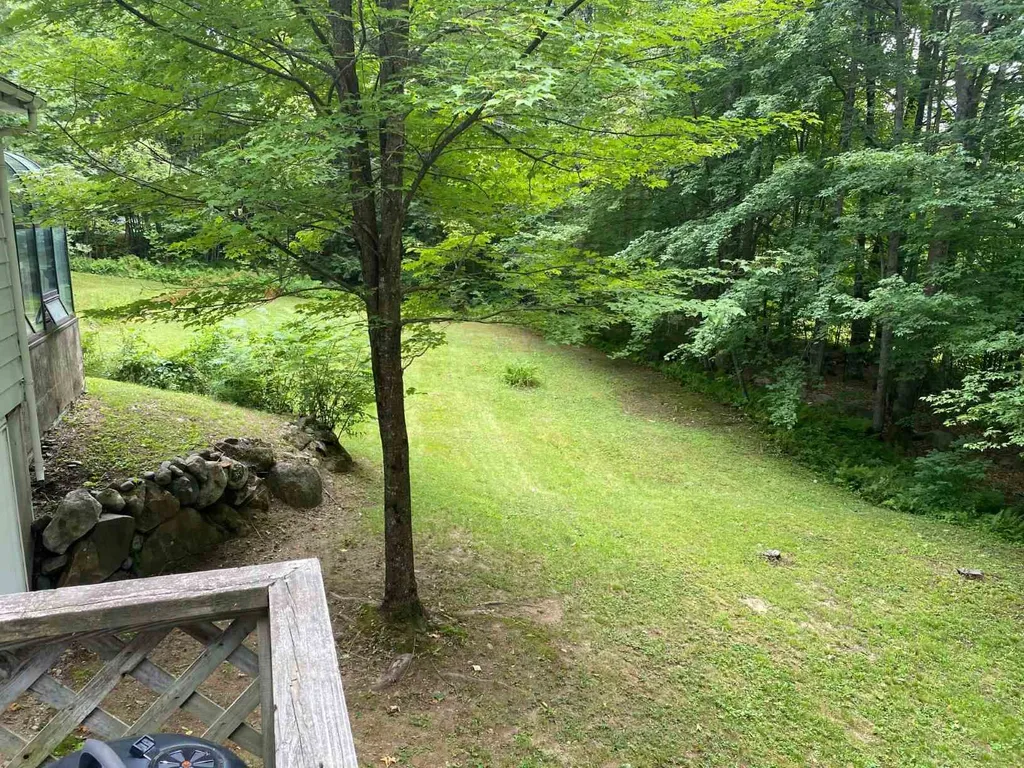 22 Merrill Wood Drive Holderness NH 03245