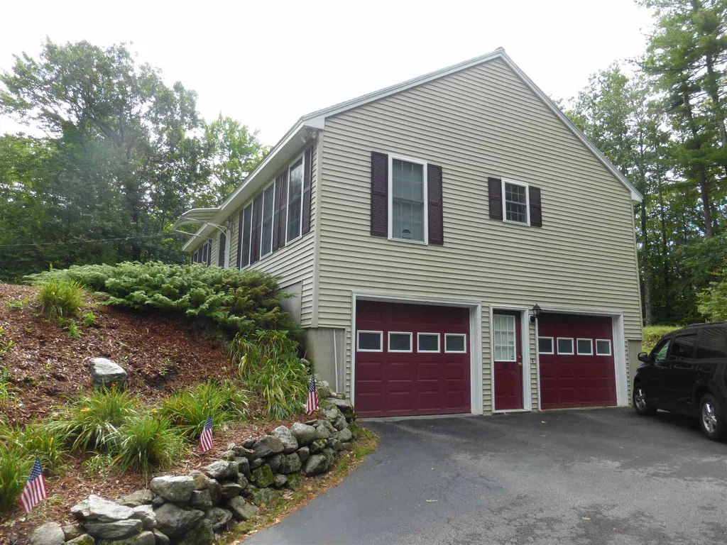 121 Twist Hill Road Dunbarton NH 03046