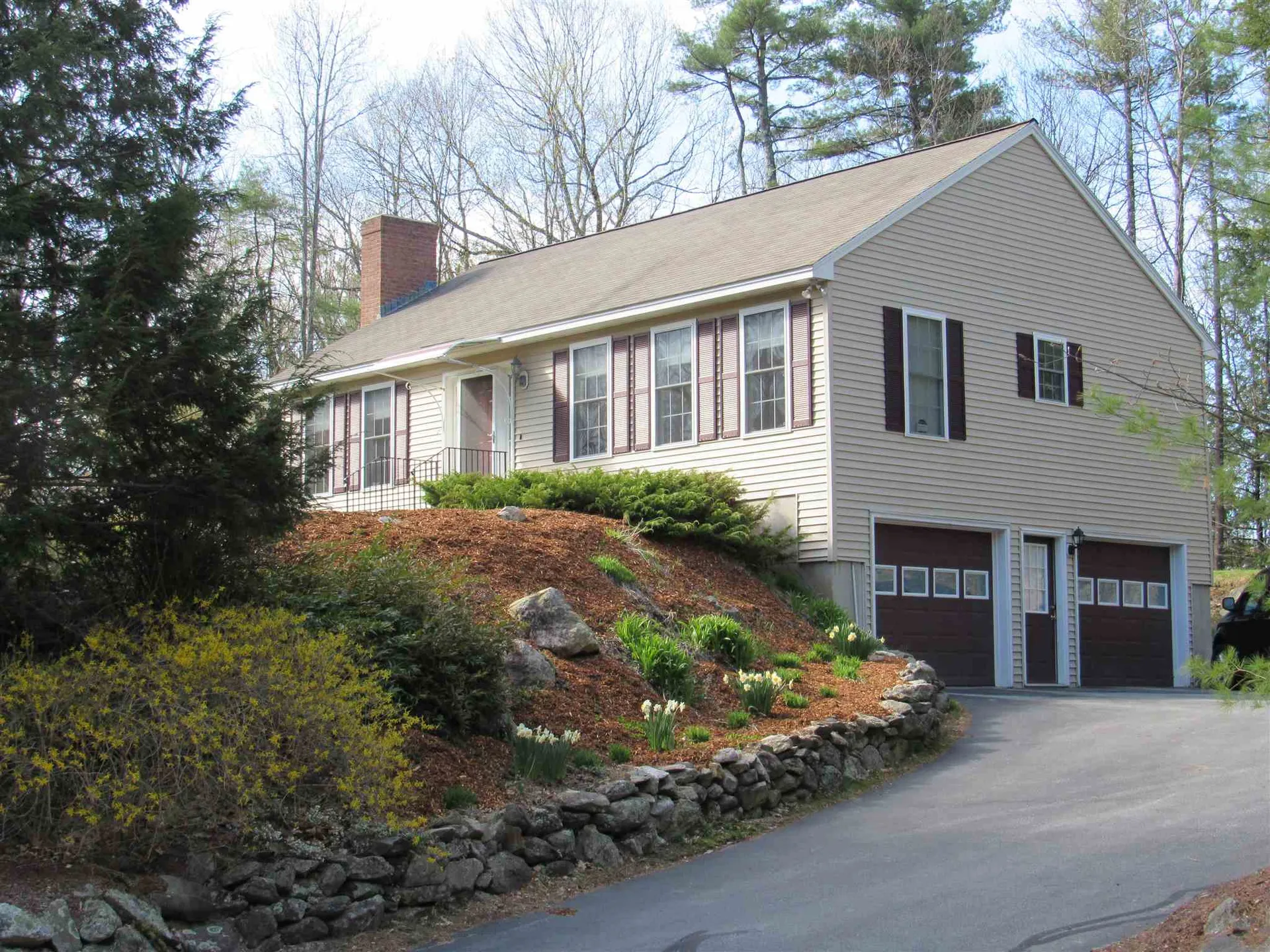 121 Twist Hill Road Dunbarton NH 03046
