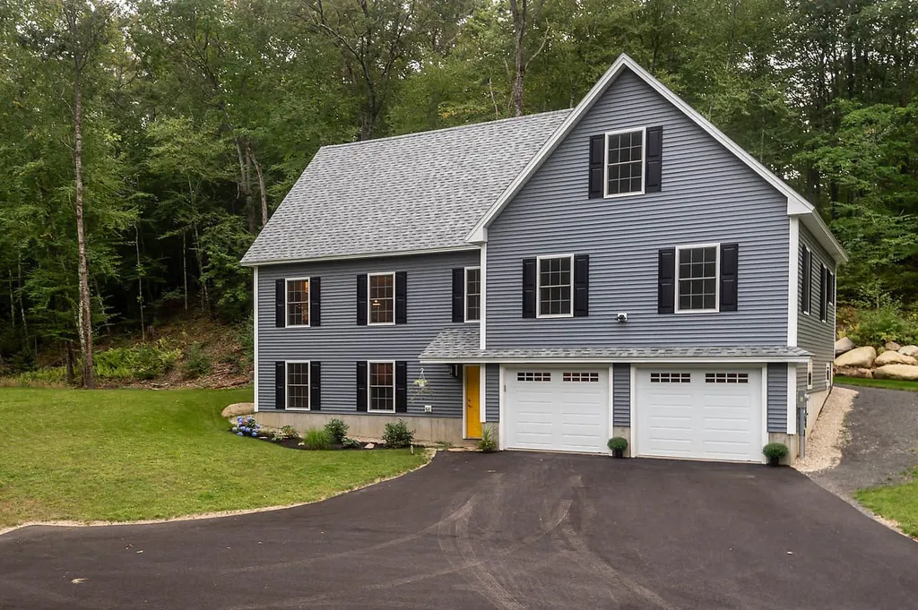 106 Hayes Road Madbury NH 03823
