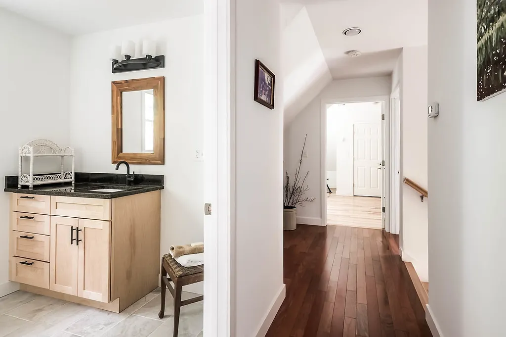 106 Hayes Road Madbury NH 03823