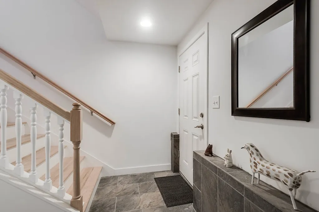 106 Hayes Road Madbury NH 03823