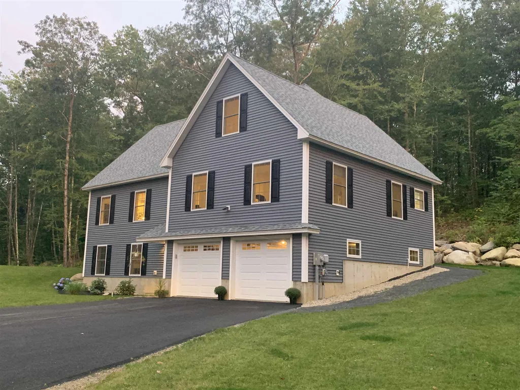 106 Hayes Road Madbury NH 03823