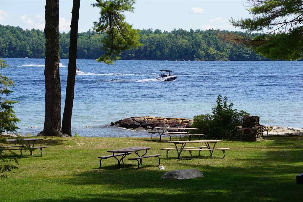 90 Blueberry Hill Lane Gilford NH 03249