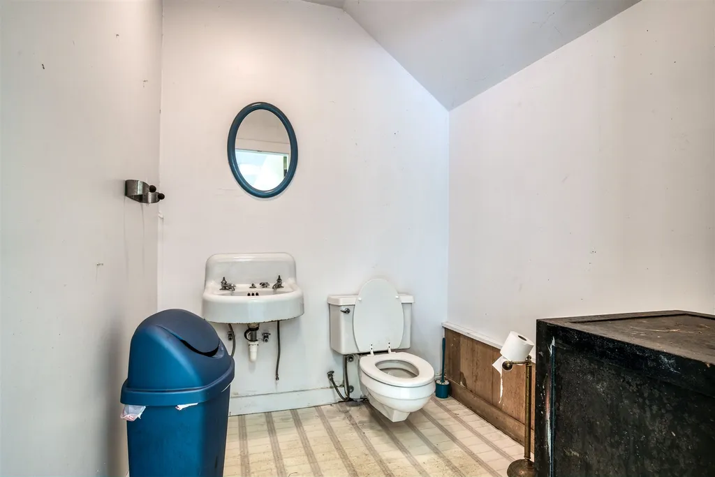 35 Wayside Road Pomfret VT 05091