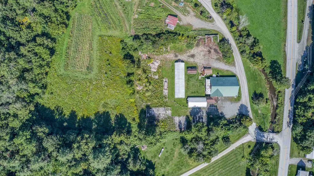 35 Wayside Road Pomfret VT 05091