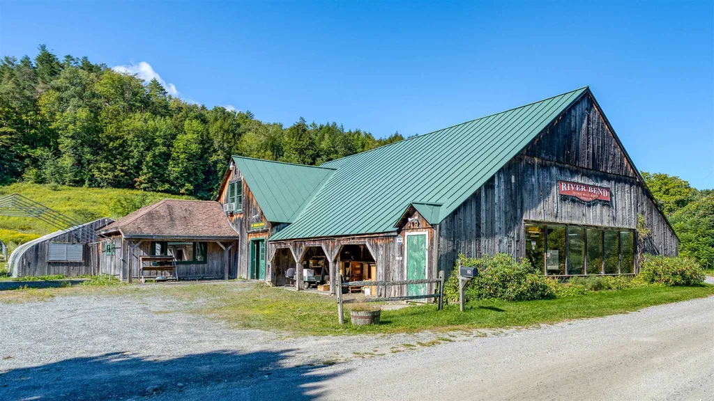 35 Wayside Road Pomfret VT 05091
