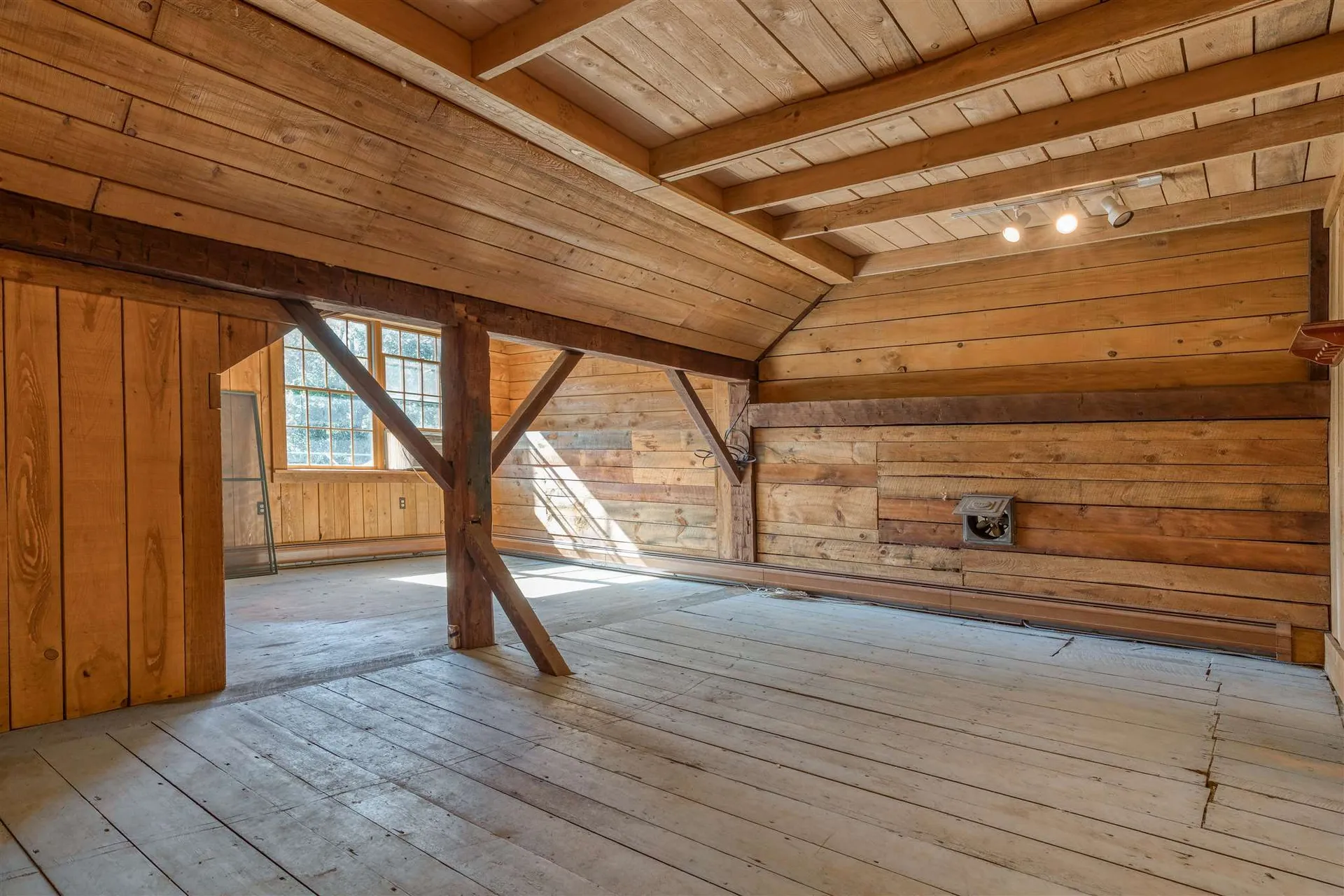 35 Wayside Road Pomfret VT 05091