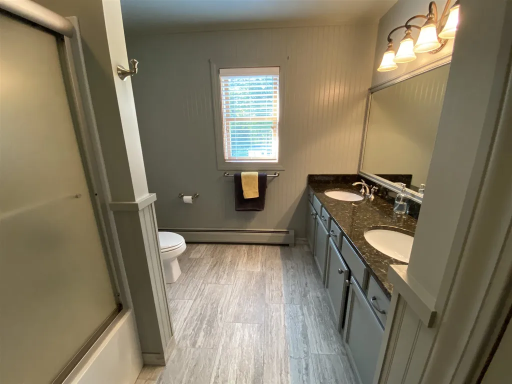 360 Mending Walls Road Manchester VT 05255