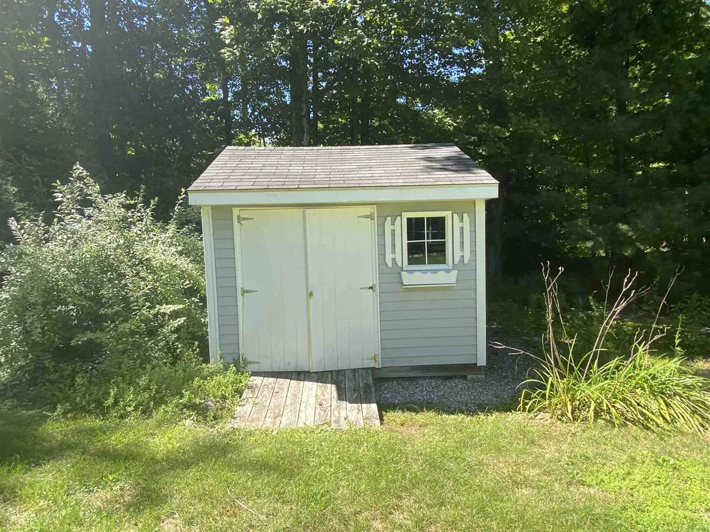360 Mending Walls Road Manchester VT 05255
