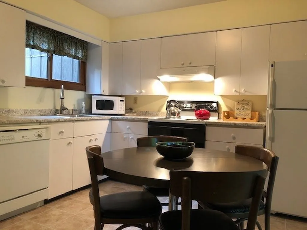 24 North Lynx Street Warren VT 05674