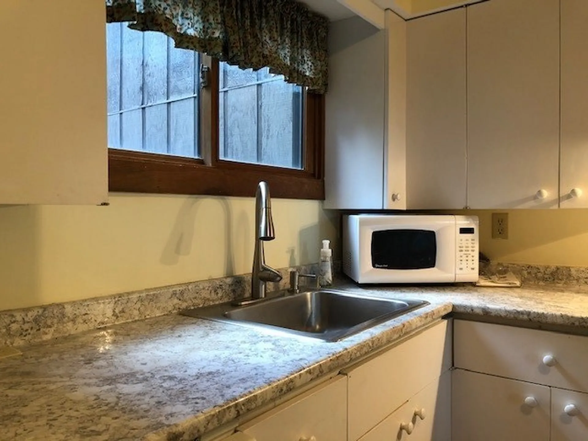 24 North Lynx Street Warren VT 05674