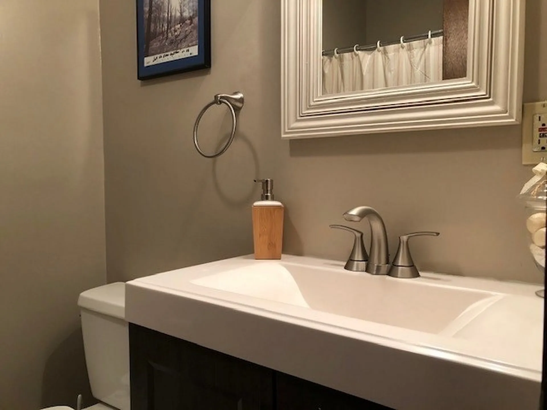 24 North Lynx Street Warren VT 05674