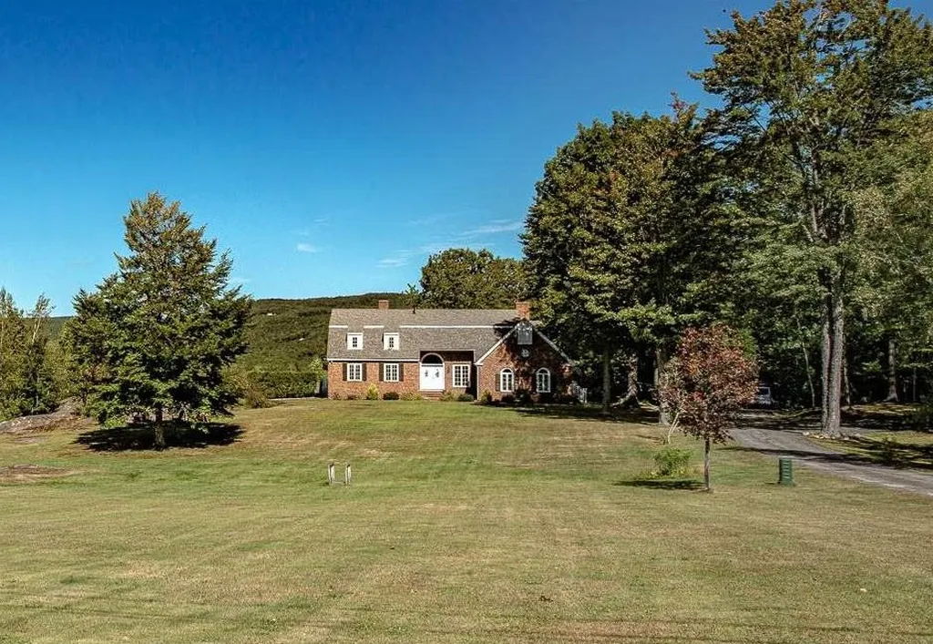 370 Upper Birch Drive Bristol NH 03222