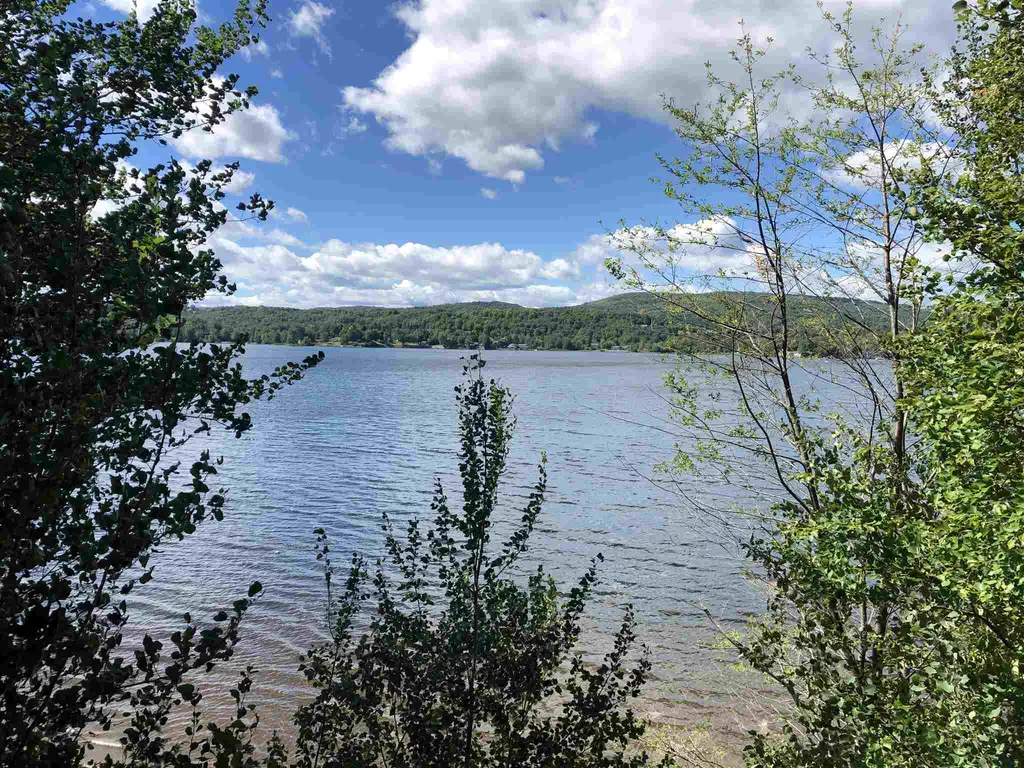 143 Camp Elizabeth Way Newport City VT 05855