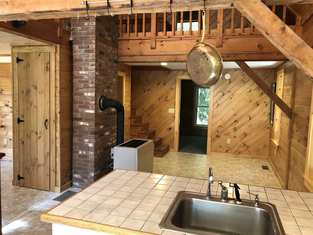 143 Camp Elizabeth Way Newport City VT 05855