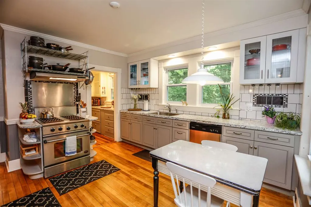 50 Central Street Sunapee NH 03782