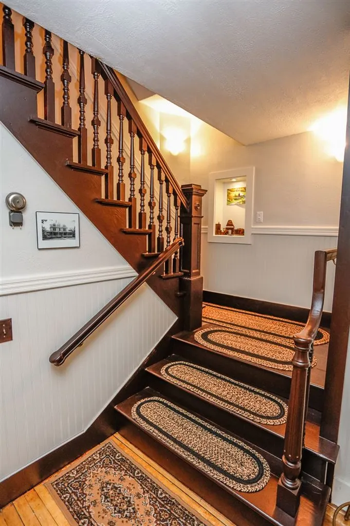 50 Central Street Sunapee NH 03782