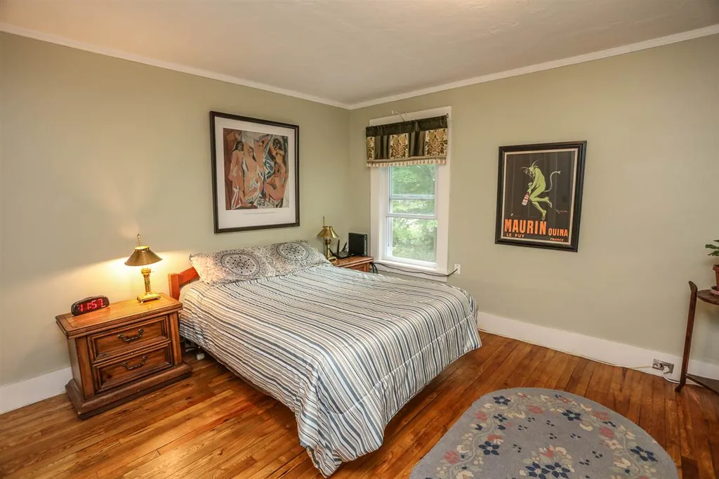50 Central Street Sunapee NH 03782