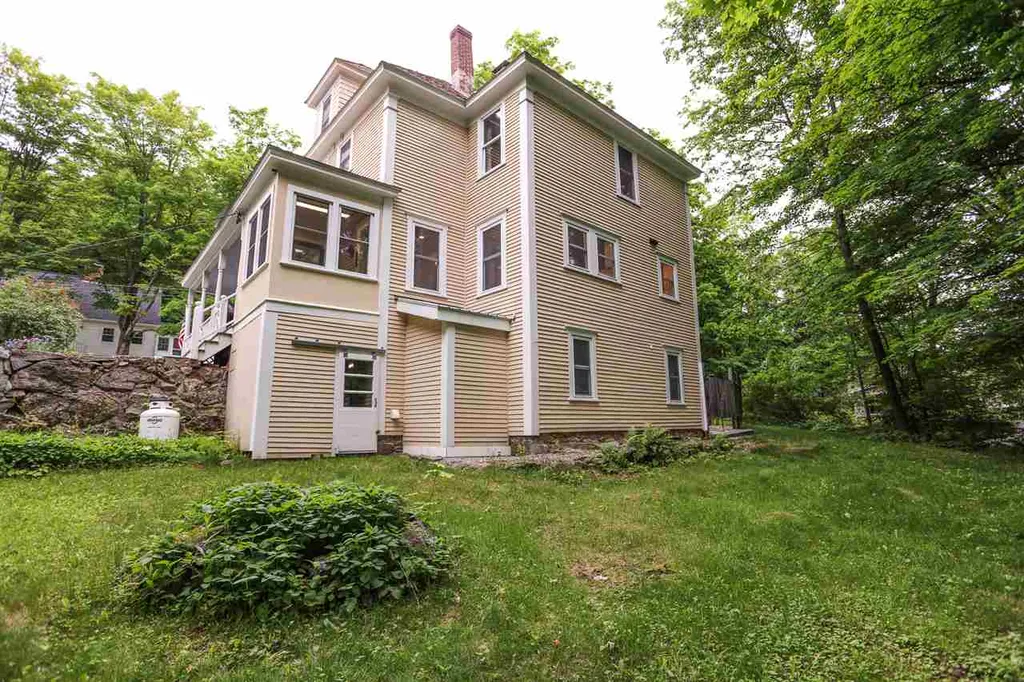 50 Central Street Sunapee NH 03782