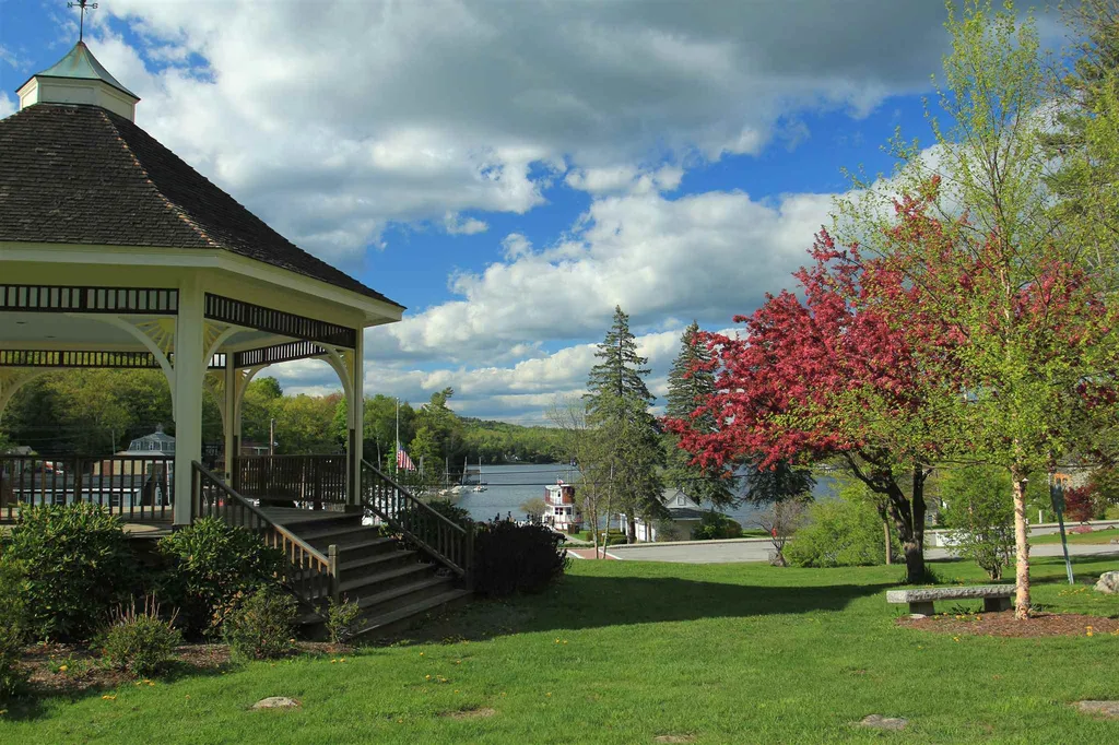 50 Central Street Sunapee NH 03782