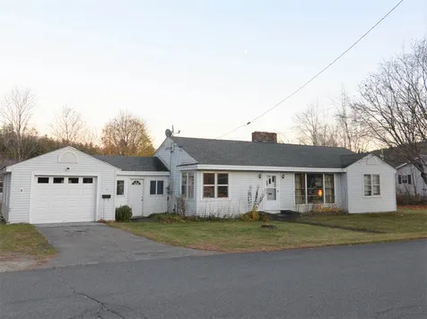 3 Thompson Avenue Ludlow VT 05149