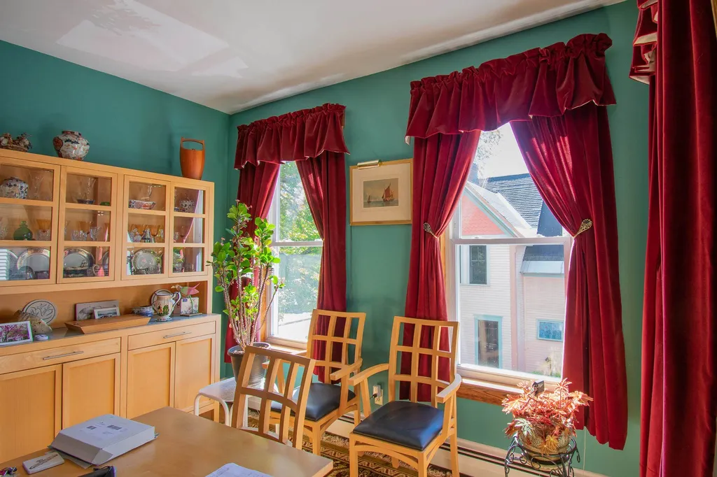 6 Allen Street Lebanon NH 03766