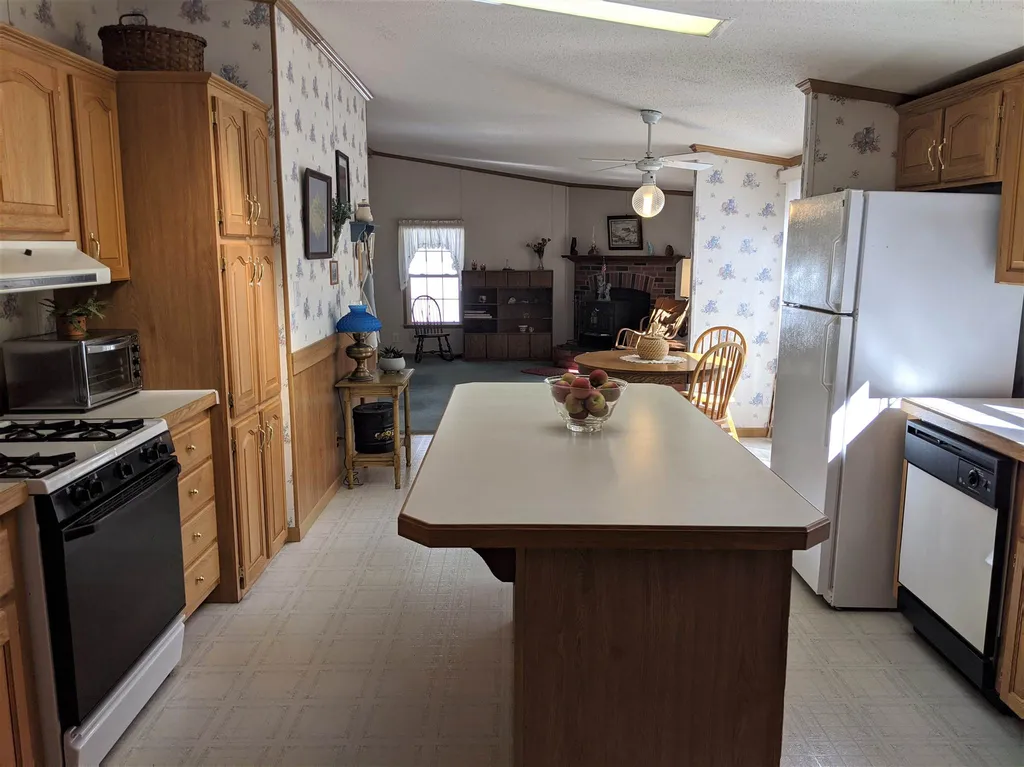 726 Clifford Farm Road Sharon VT 05065