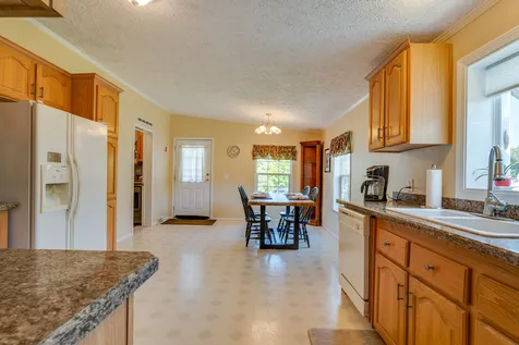 2 Granite Drive North Hampton NH 03862