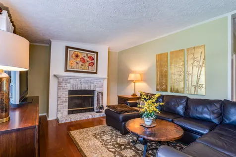 2 Granite Drive North Hampton NH 03862