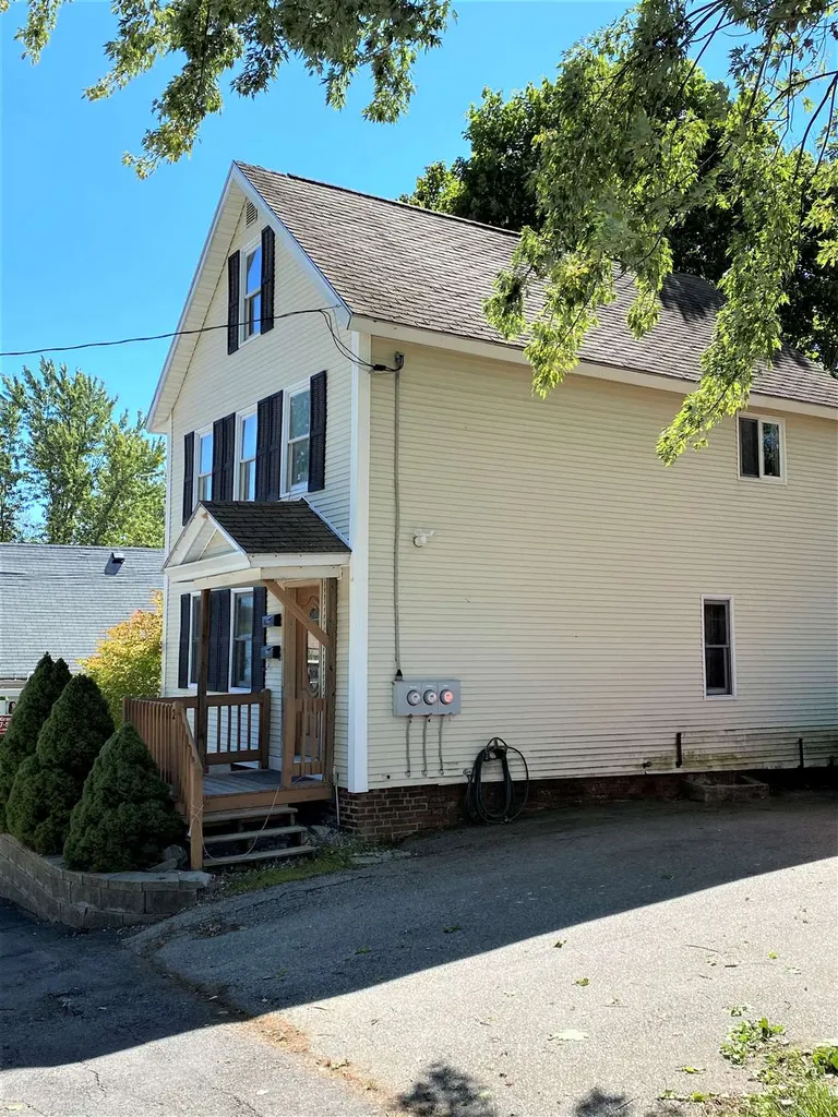20 High Street Pembroke NH 03275