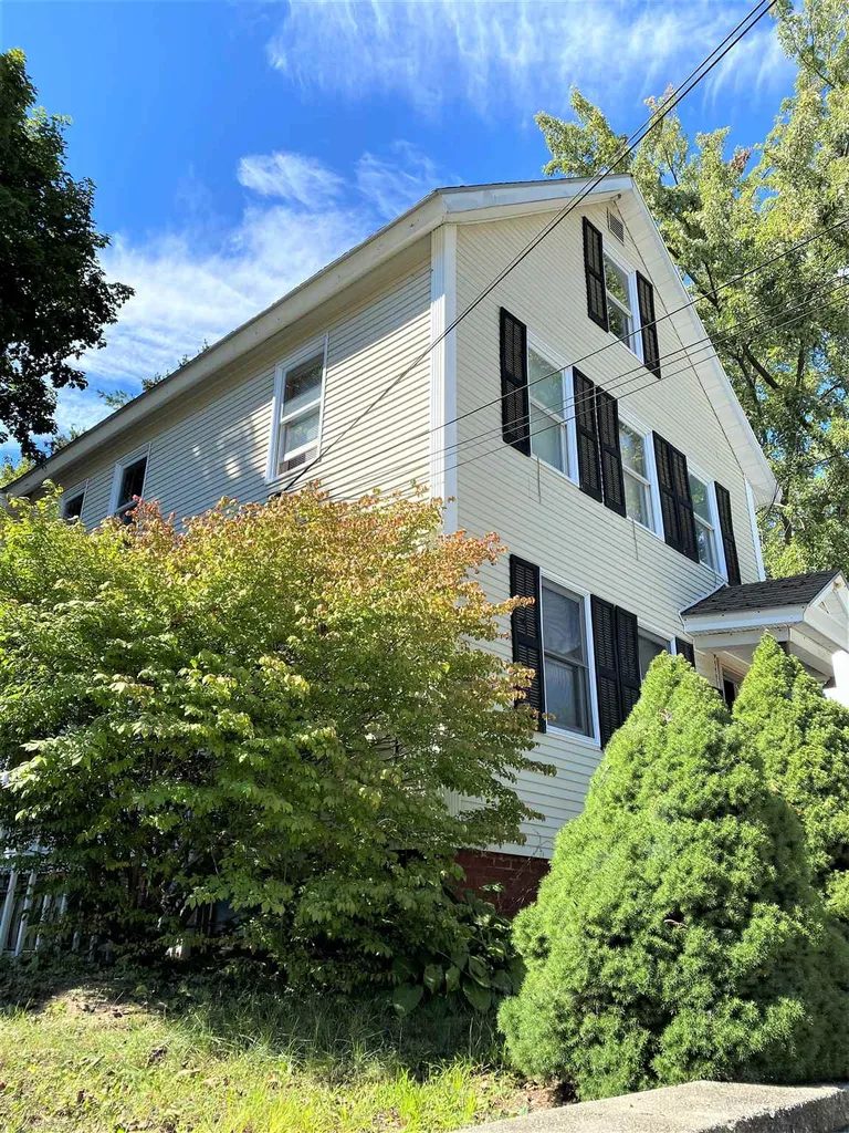 20 High Street Pembroke NH 03275