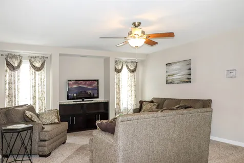 18 Margarets Way Ossipee NH 03864